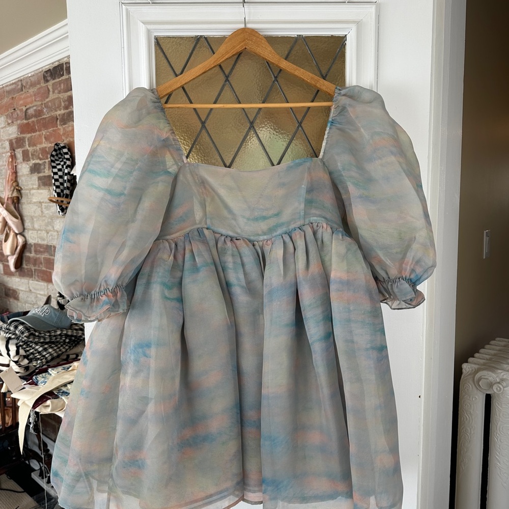 Square-Neck Puff Sleeve Midi Dress in Pastel Watercolor - Picture 2 of 3